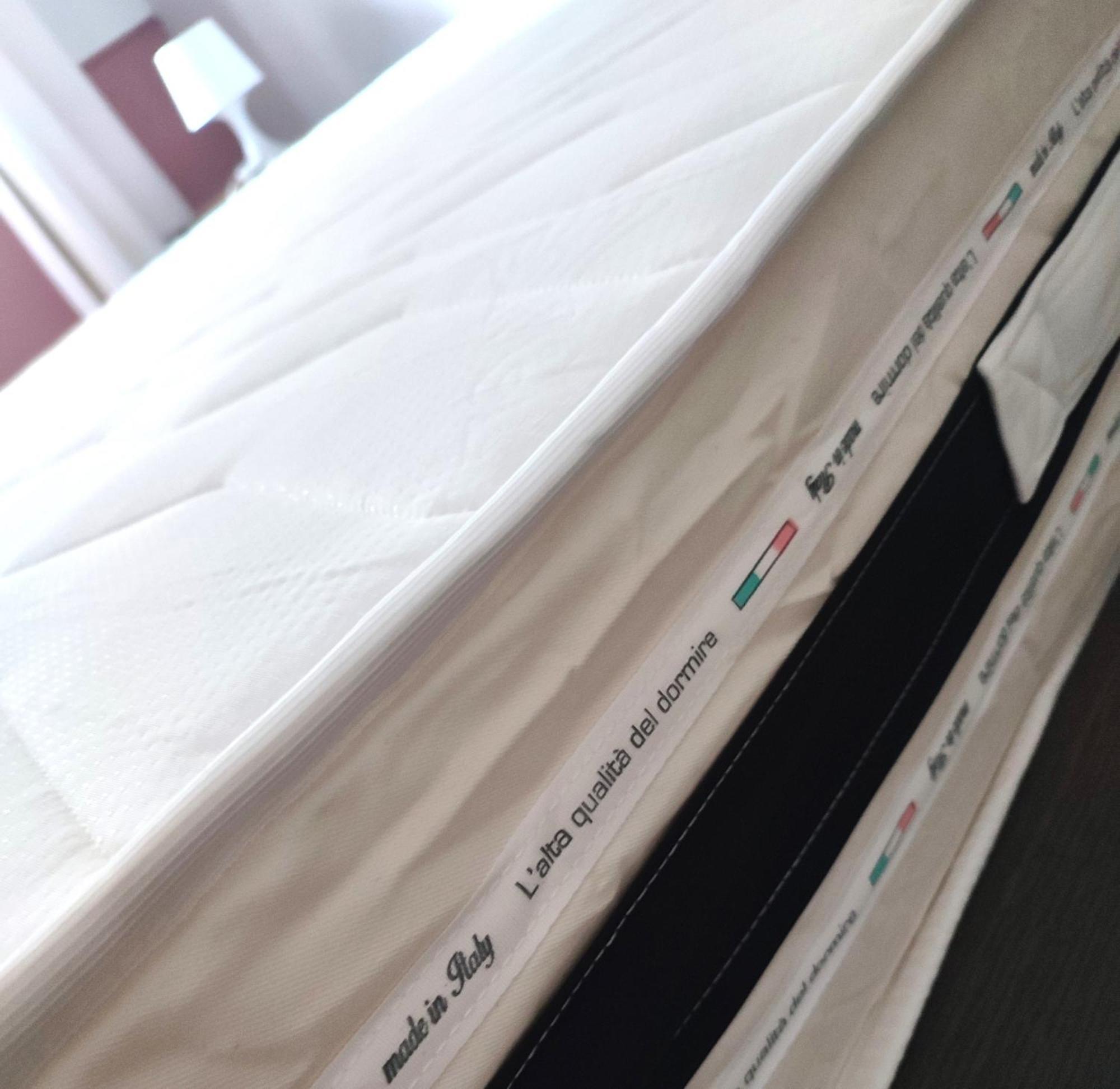 瑟努斯科苏尔纳维利 Flatmilan酒店 外观 照片